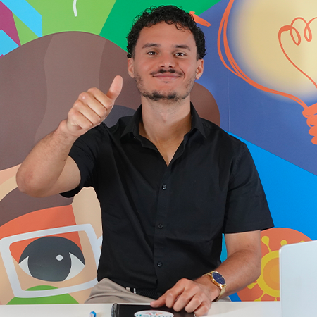 Tony Lebon, assistant marketing digital chez iForma